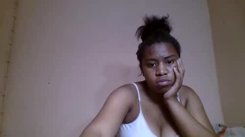 Snapshot of nicelly01 chatting on 27, 5, 2026 nicelly01 online show from 27, 5, 2026
