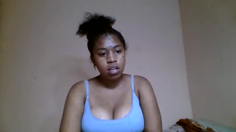 Snapshot of nicelly01 chatting on 2, 6, 2026 nicelly01 online show from 2, 6, 2026