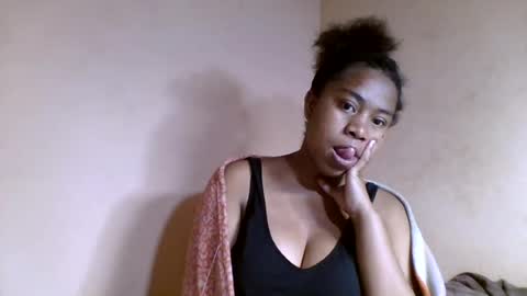nicelly01 online show from 28, 7, 2026