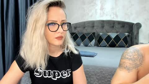 Sophie online show from 10, 1, 2025