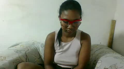 nickiqqyuu online show from 14, 7, 2026