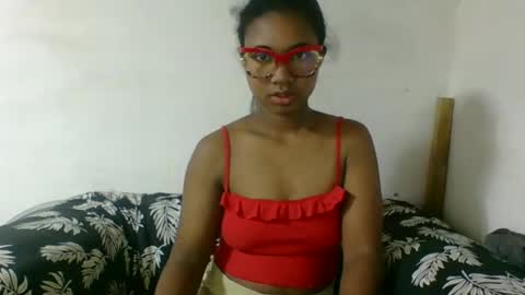 nickiqqyuu online show from 21, 7, 2026