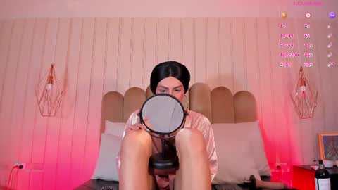 Snapshot of nickiwestt___ chatting on 16, 6, 2026 nickiwestt___ online show from 16, 6, 2026