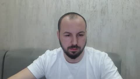 Julian online show from 6, 3, 2026