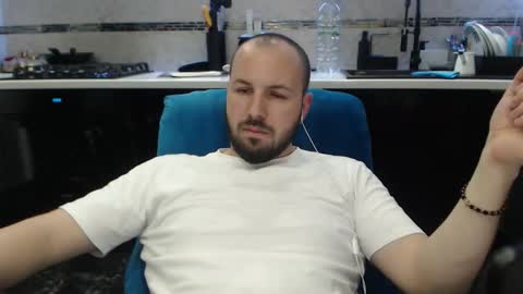 Julian online show from 24, 3, 2026