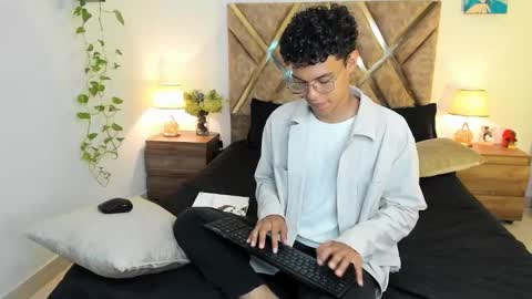 Snapshot of nickolas_moon chatting on 29, 10, 2025 Nickolas Muoz online show from 29, 10, 2025