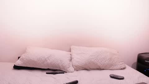 Snapshot of nicky_and_blake chatting on 28, 2, 2025 nicky and blake online show from 28, 2, 2025