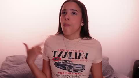 Snapshot of nicky_and_blake chatting on 5, 3, 2025 nicky and blake online show from 5, 3, 2025