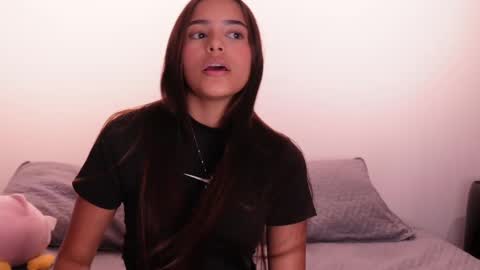 Snapshot of nicky_and_blake chatting on 6, 3, 2025 nicky and blake online show from 6, 3, 2025