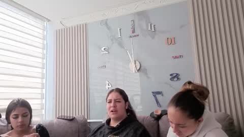 nicky_as online show from 1, 12, 2025