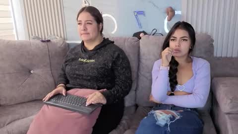 nicky_as online show from 2, 12, 2025