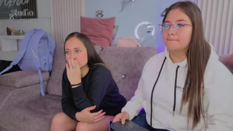 nicky_as online show from 7, 4, 2026