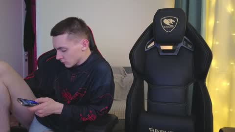 Nicki  Danny online show from 3, 2, 2025