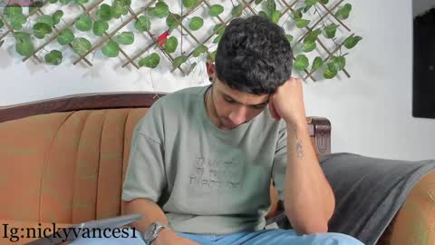 nicky online show from 4, 1, 2025