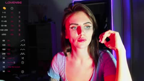 Nicky Weekends online show from 6, 3, 2025