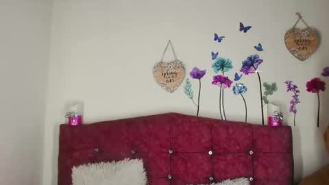 Nicky online show from 5, 3, 2025