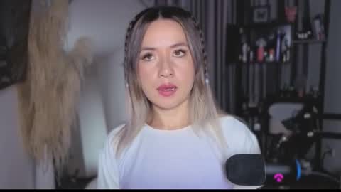 Snapshot of nickywindsor chatting on 8, 1, 2026 Nicky online show from 8, 1, 2026