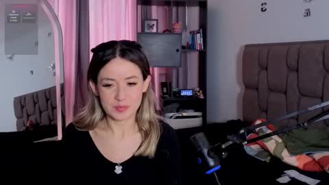 Snapshot of nickywindsor chatting on 12, 2, 2026 Nicky online show from 12, 2, 2026