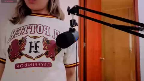 Snapshot of nickywindsor chatting on 5, 3, 2026 Nicky online show from 5, 3, 2026