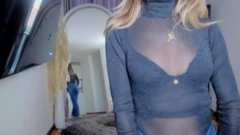 Snapshot of nickywindsor chatting on 7, 4, 2026 Nicky online show from 7, 4, 2026