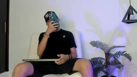 nico_saint_ online show from 30, 5, 2026