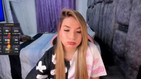 Snapshot of nicol_080 chatting on 3, 5, 2026 YuliEM online show from 3, 5, 2026