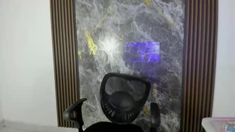 Nicol sanchez online show from 22, 9, 2025