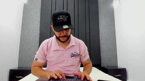 Snapshot of nicolas_cray chatting on 13, 5, 2026 NICOLAS online show from 13, 5, 2026