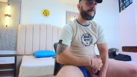Snapshot of nicolas_cray chatting on 22, 5, 2026 NICOLAS online show from 22, 5, 2026