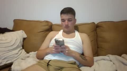 nicolasc32 online show from 2, 12, 2025