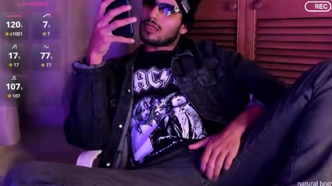 nicolasrodrii online show from 25, 10, 2025