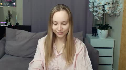 Nicoletta online show from 8, 1, 2026