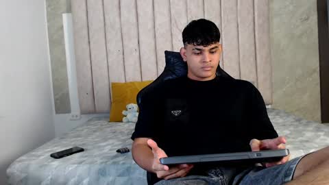 nicole_and_thiago online show from 27, 1, 2025