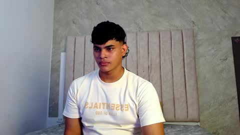 nicole_and_thiago online show from 9, 2, 2025
