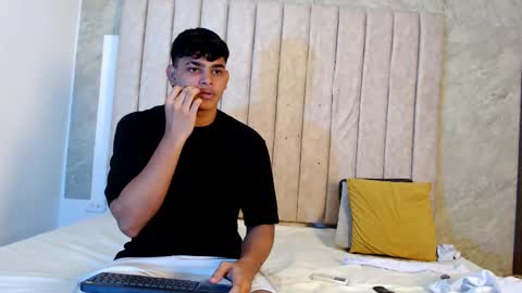 nicole_and_thiago online show from 12, 2, 2025