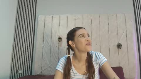 nicole_and_thiago online show from 8, 10, 2025