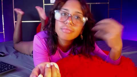Snapshot of nicole_brown1126 chatting on 4, 12, 2024 nicole_brown1126 online show from 4, 12, 2024