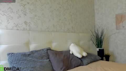 GMT7TueWedThSu 0300am-0900am. Sa 1000am-0400pm online show from 2, 11, 2025