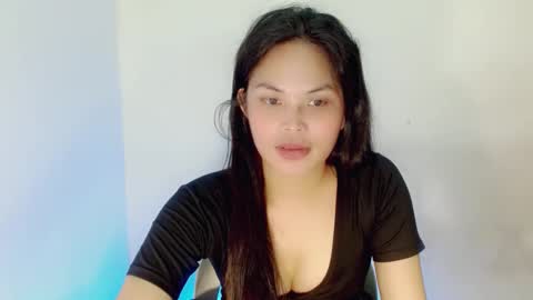 nicole_kiss01 online show from 8, 12, 2024