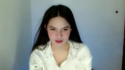 nicole_kiss01 online show from 27, 10, 2025