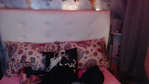 Snapshot of nicole_lewlls chatting on 20, 2, 2026 Nicole online show from 20, 2, 2026