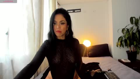 Nicole online show from 14, 1, 2025