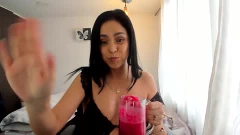 Nicole online show from 8, 4, 2026