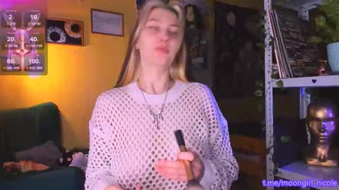 Snapshot of nicole_matt chatting on 16, 11, 2025 Nicole online show from 16, 11, 2025
