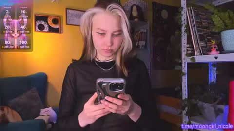 Snapshot of nicole_matt chatting on 23, 11, 2025 Nicole online show from 23, 11, 2025