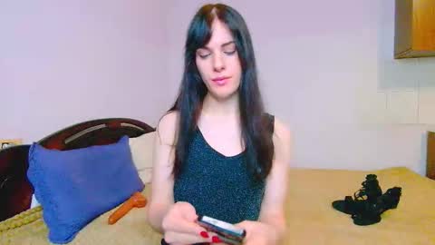 Snapshot of nicole_redfield chatting on 23, 9, 2025 Nicole online show from 23, 9, 2025