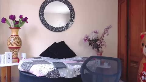 Nicole Santana online show from 24, 2, 2026