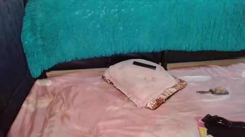  Anna Nicole  online show from 6, 10, 2025