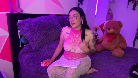 Nicole online show from 5, 12, 2025