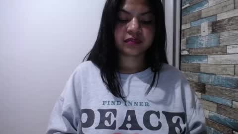 Snapshot of nicoleebon chatting on 12, 3, 2025 Nicole online show from 12, 3, 2025